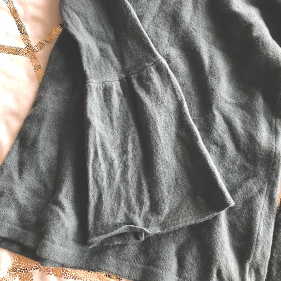 Sweater - Picture 2 of 3